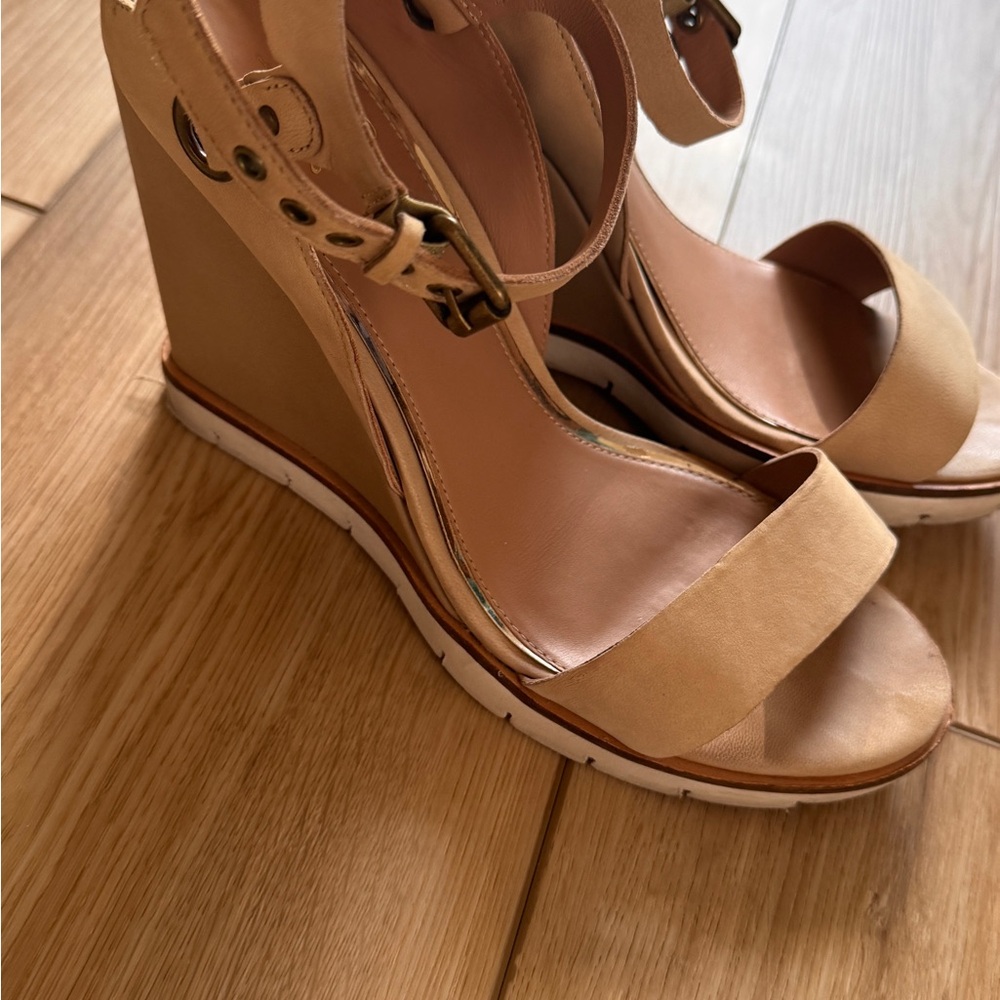 Linea Paolo Wedge Sandals - Picture 11 of 13